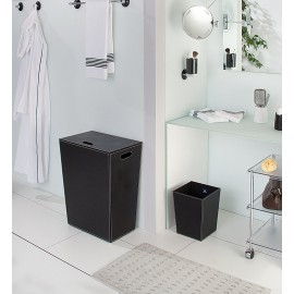 Cestino da pavimento per bagno quadrato con coperchio in metacrilato nero  opaco Tekno Ghessu - Habitium®